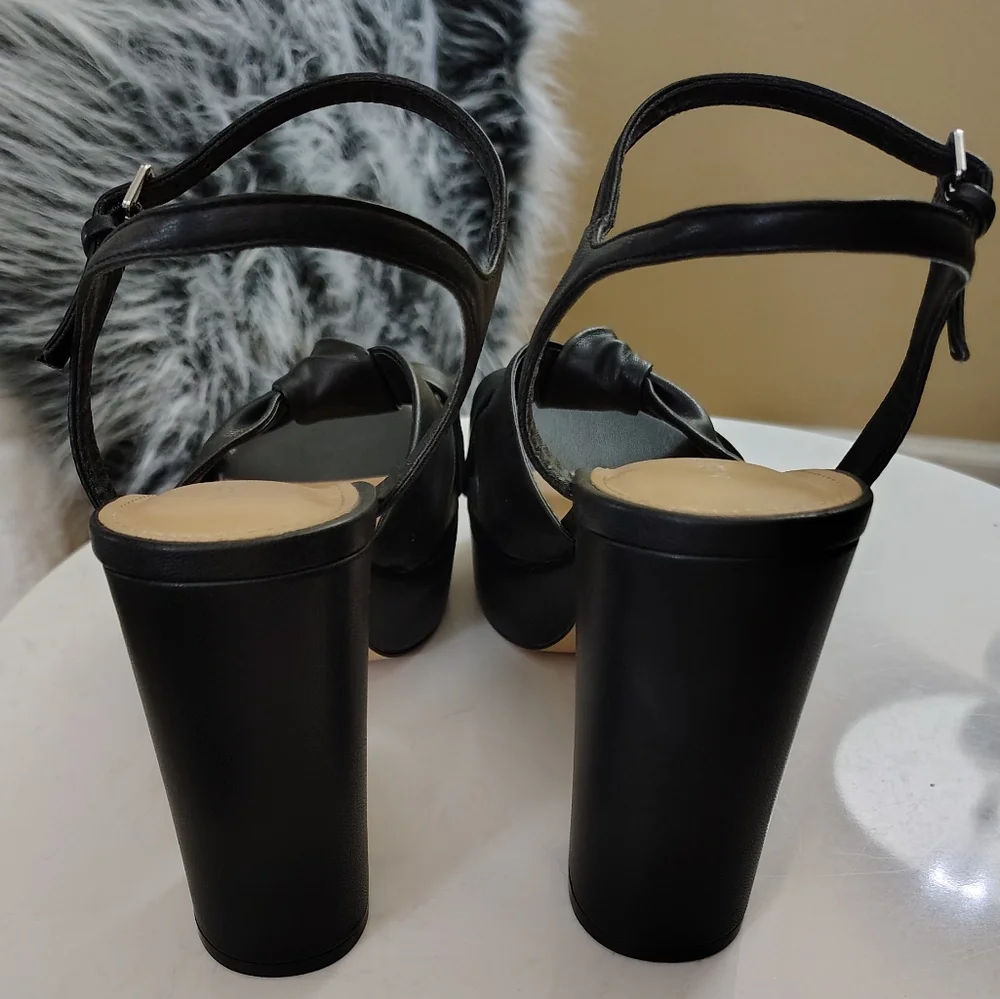 🆕⭐ Marc Fisher Black Platform Sandals Heels